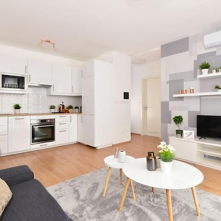 Laurel Bay Apartment Βουδαπέστη Εξωτερικό φωτογραφία