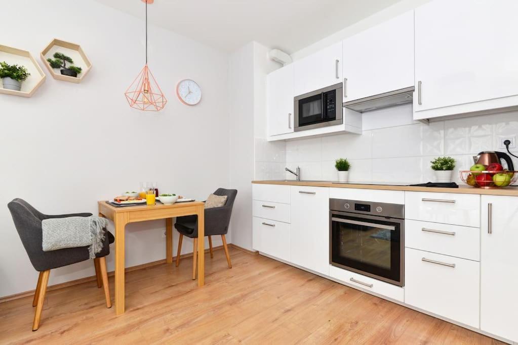 Laurel Bay Apartment Βουδαπέστη Εξωτερικό φωτογραφία